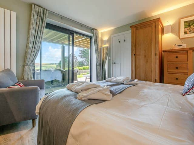 Double bedroom | Long Commons, St Mawes, near Truro