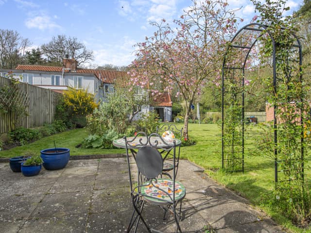 Garden | Little Crawfish Cottage, Thursford