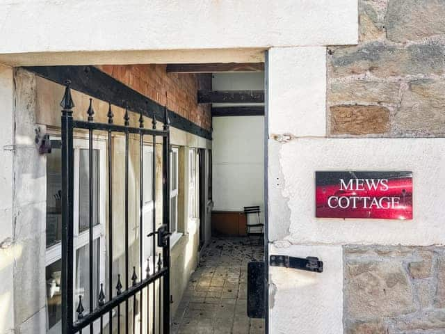 Exterior | Mews Cottage, Alnwick