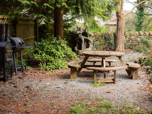 Small private garden area | The Nook, Whitecroft, Forest of Dean