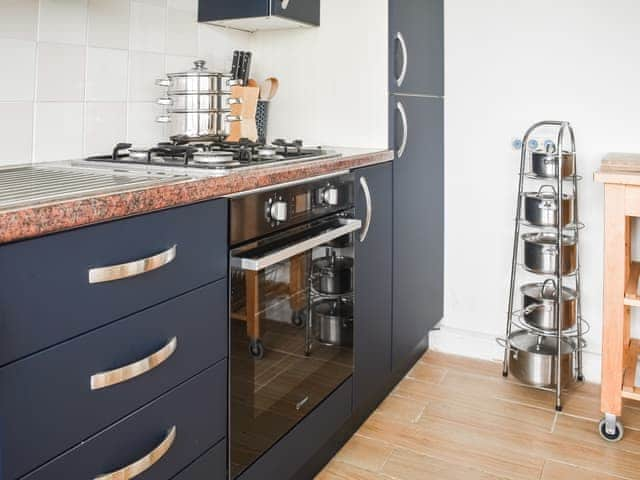 Kitchen | 21 Hillside, Mundesley