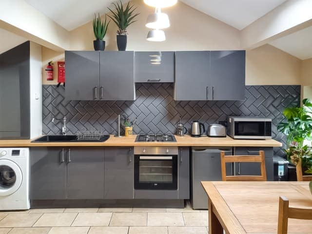 Wonderful kitchen with all appliances | Stonecroft Cottage - Wreaks End Farm, Broughton-in-Furness