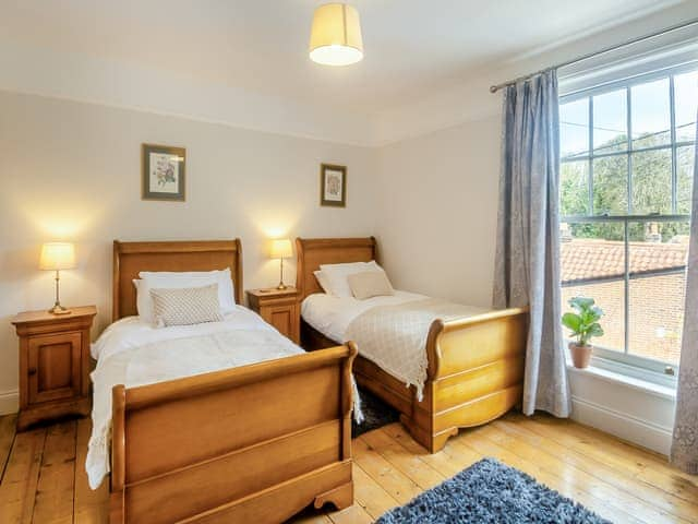 Twin bedroom | Forsythia House - Low Key Luxury, Overstrand, near Cromer