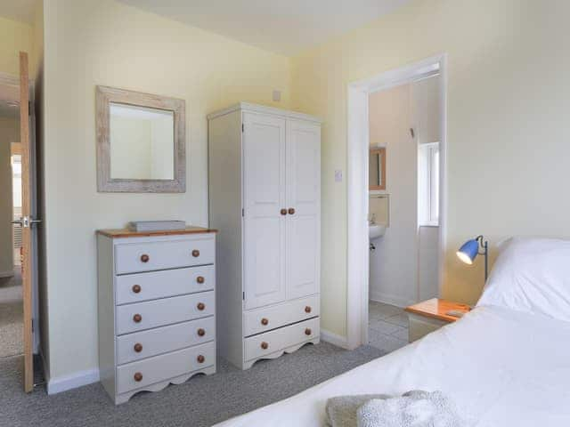 Double bedroom | Whitestones, St Mawes