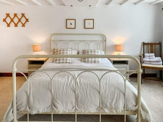 Double bedroom | Corn Stook - Granary Farm Cottages, Sawdon, near Scarborough