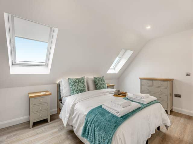 Kingsize bedroom | Fallow&rsquo;s Holt, Bridgnorth and Ironbridge