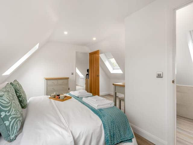 Kingsize bedroom | Fallow&rsquo;s Holt, Bridgnorth and Ironbridge