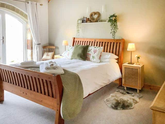 Kingsize Double bedroom | Chesterhill West Field, Swarland near Alnwick