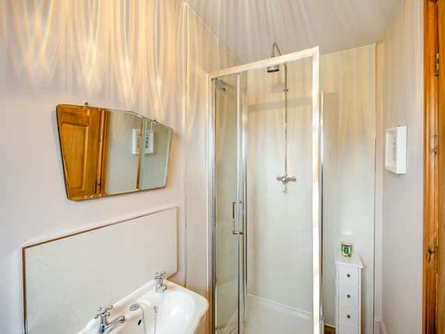 Bathroom | The Sidings, Willoughby