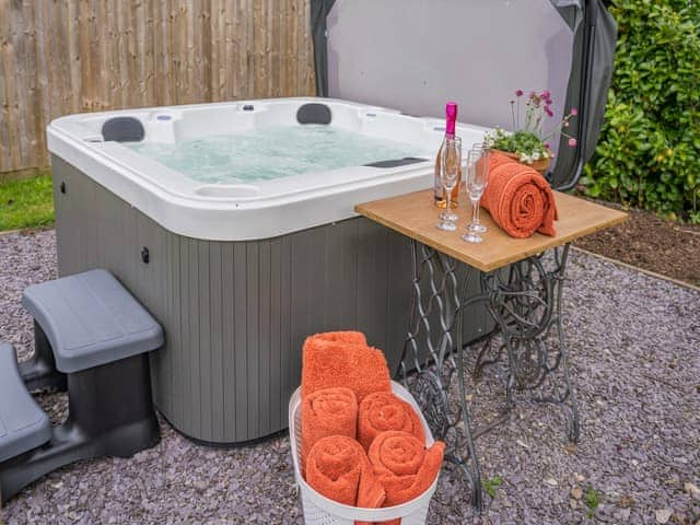 Jacuzzi | Briar Cottage, Pilling, near Preston