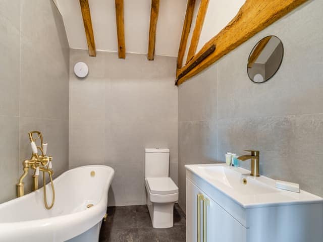 En-suite | Stable View Barn - Burrow Hill Farm, Corley