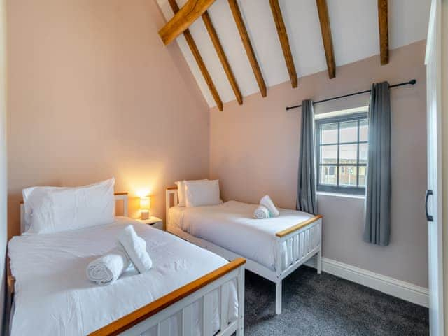 Twin bedroom | Stable View Barn - Burrow Hill Farm, Corley