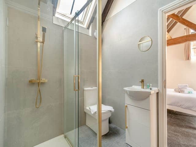 En-suite | Corley Rocks Barn - Burrow Hill Farm, Corley