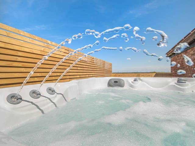 Hot tub | Corley Rocks Barn - Burrow Hill Farm, Corley