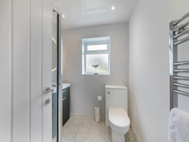 Bathroom | Seashell Haven, Beadnell, near Chathill