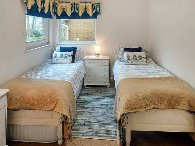 Twin bedroom | Seaview, Wootton Bridge