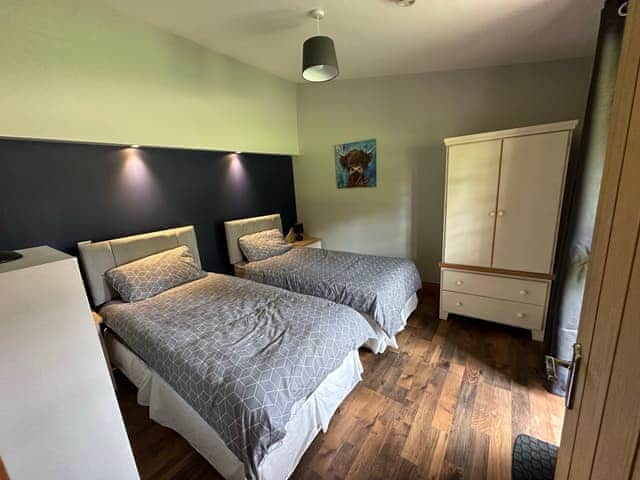 Twin bedroom | The Stables - Tawny Farm Cottages, Forncett St Peter, near Long Stratton