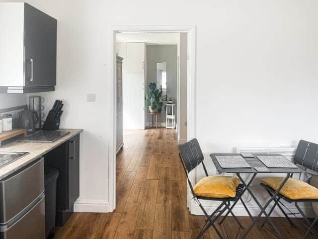 Dining Area | Chi Lowen, Camborne