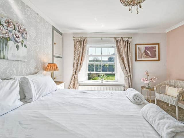 Double bedroom | The Old Farmhouse - Polean Farm Cottages, Pelynt, near Looe