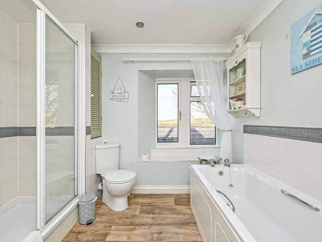 Bathroom | The Old Farmhouse - Polean Farm Cottages, Pelynt, near Looe