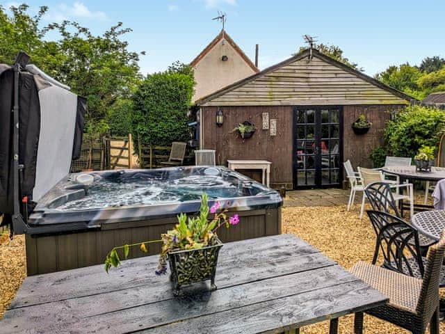 Hot tub | Walnut Tree House, Tilney St Lawrence, near Kings Lynn