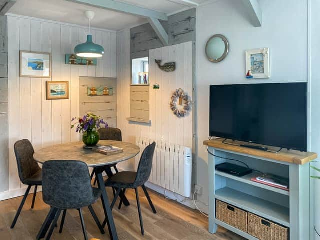 Dining Area | Summers Beach View, St Mawes