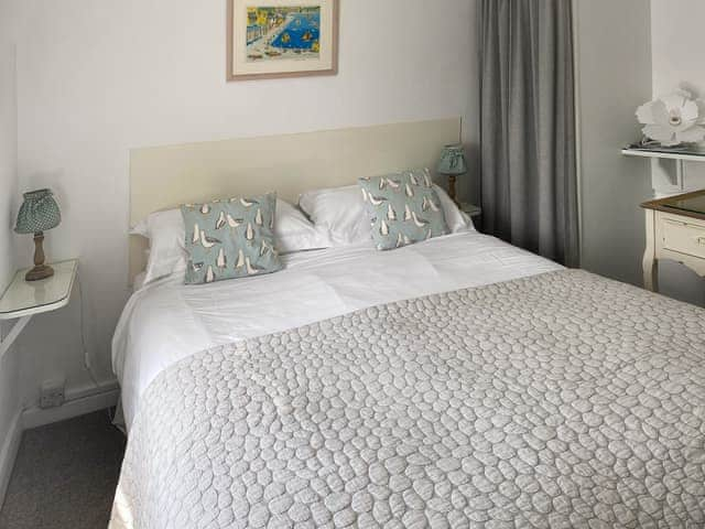 Double bedroom | Summers Beach View, St Mawes