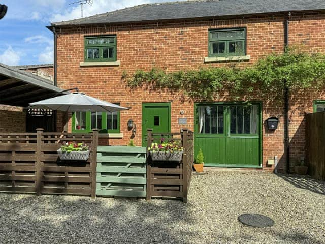 Exterior | Piper Cottage - The Carriage House, Bilbrough, near York