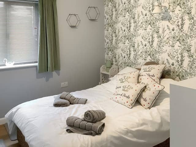 Double bedroom | Covina - Anderby Creek Beach Retreat, Anderby Creek