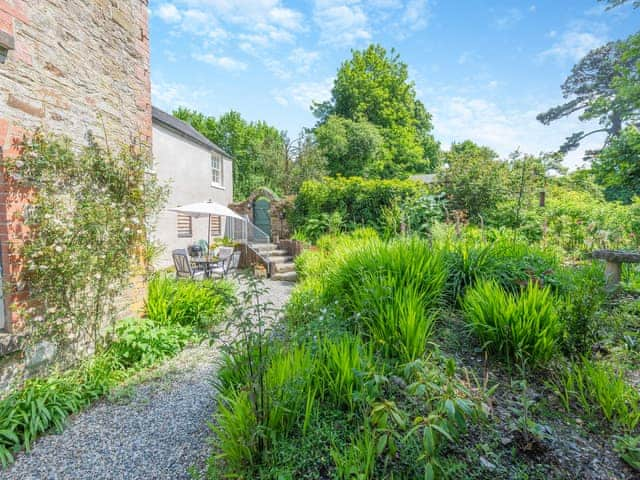 Garden | South Wing Cottage, Rumleigh