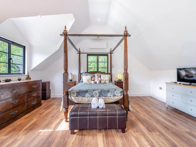 Four Poster bedroom | Foxton Barn - Harrietsham Retreats, Harrietsham, Maidstone