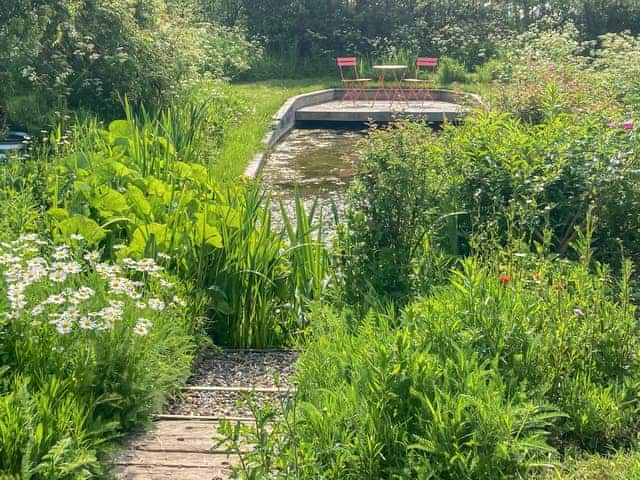 Garden | Bell Corner Cottage, Cratfield, Halesworth