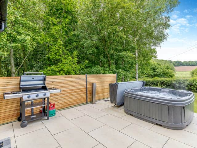 Outdoor area | Loxford Lodge - Loxley Park Lodges, Uttoxeter