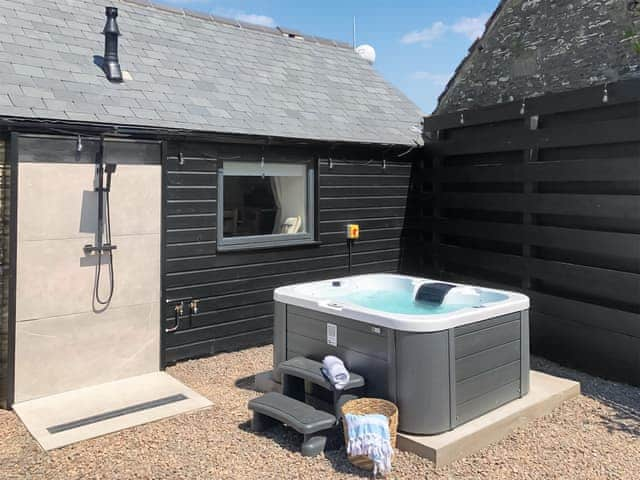 Hot tub | The Byre - Barn Escapes, Ilfracombe