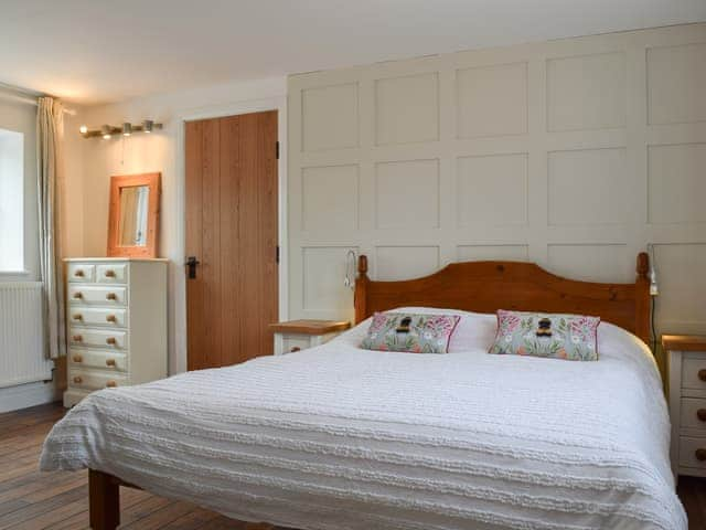 Double bedroom | The Old Stables, Leamington Spa