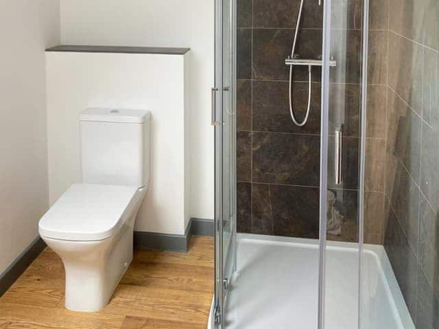 Shower room | The Spud Store - Lower Street Farm Cottages, Beercrocombe, near Taunton