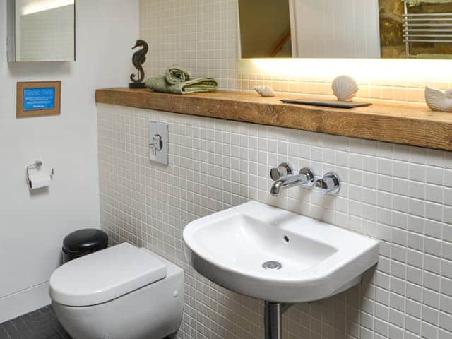 Bathroom | The Haining, Elsdon