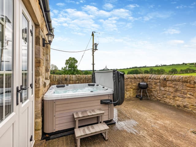 Hot tub | Bolton Farm, Durham