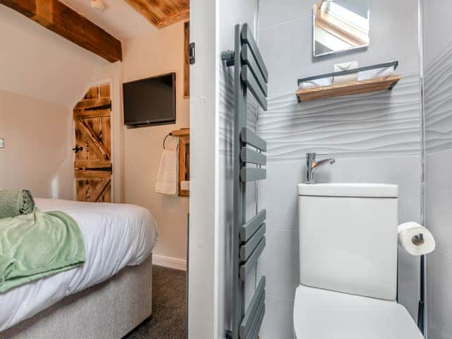 Bathroom | Sycamore Cottage, Bonsal, near Matlock