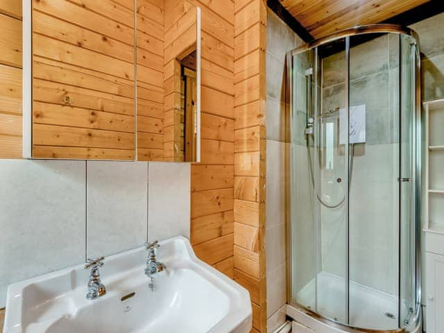 Bathroom | Mayfield Lodge - Mayfield Retreats, Burton Pedwardine, near Sleaford