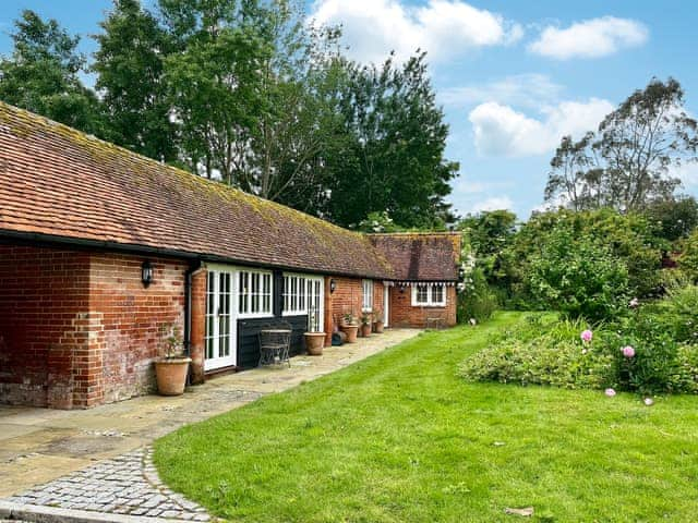 Exterior | Cottage 3 - Oaklands Farm, East Tytherley