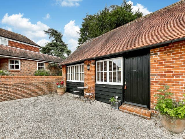 Exterior | Oaklands Farm- Cottage 1 - Oaklands Farm, East Tytherley