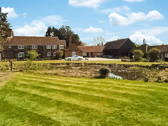 Exterior | Cottage 2 - Oaklands Farm, East Tytherley