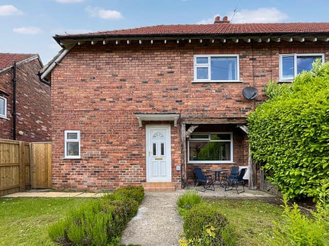 Exterior | Cinders Escape, Scarborough