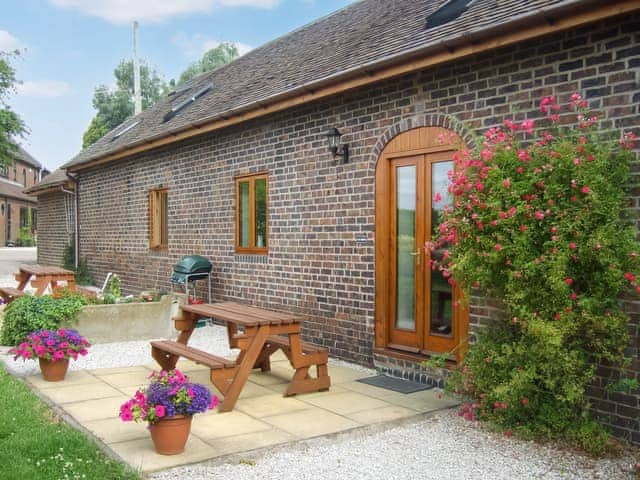 Sitting-out-area | The Stables - Donative Holiday Cottages, Warton, near Tamworth