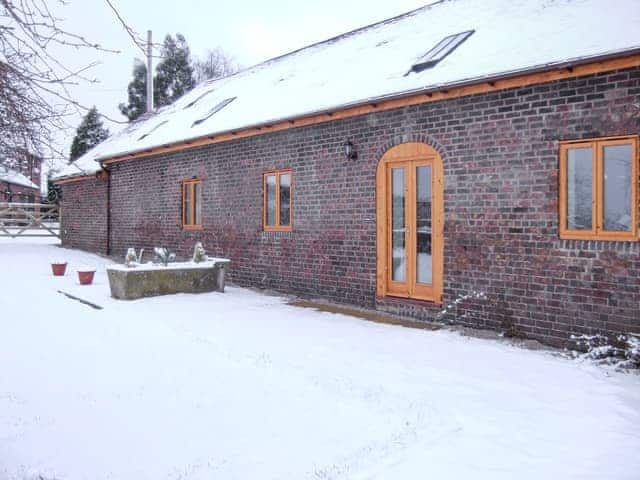 Exterior | The Stables - Donative Holiday Cottages, Warton, near Tamworth