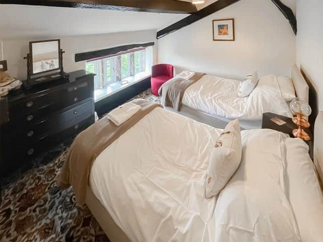 Twin bedroom | Foxstones Farm House, Cliviger