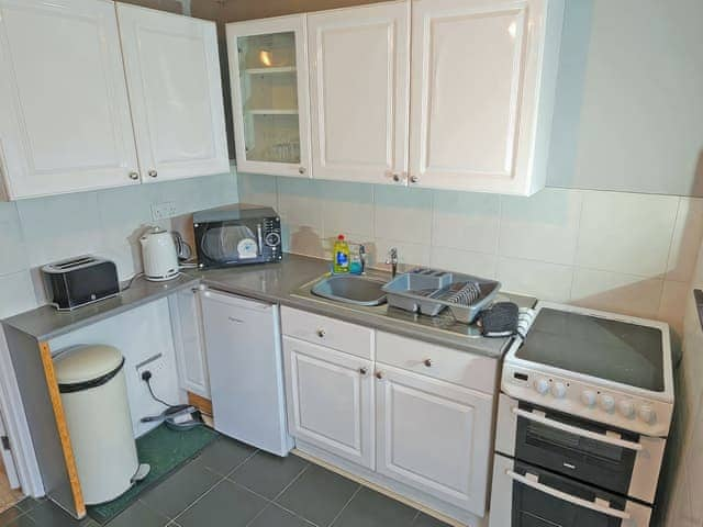 Kitchen | Tracara Apartment - Tracara, Horning, near Norwich