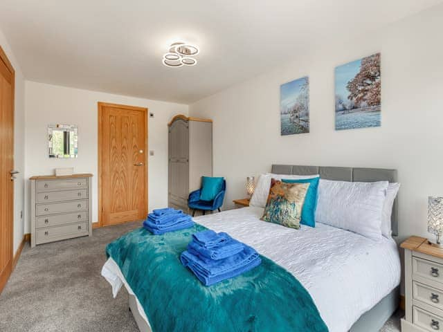 Double bedroom | Gladwyns Farm Lodge, Thaxted