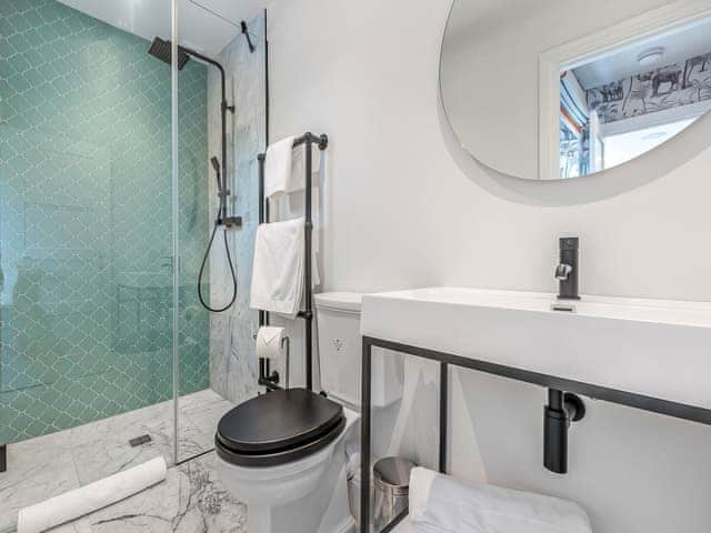 Bathroom | Stable Cottage, Aldingbourne, near Chichester